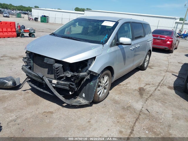 KIA SEDONA LX 2017 KNDMB5C13H6224871 Image 2