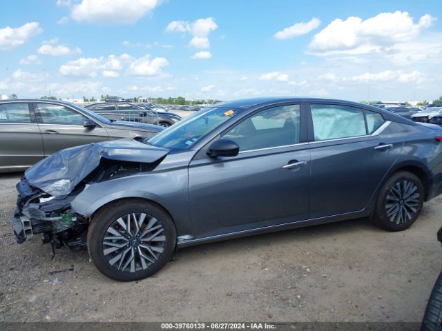 1N4BL4DV1RN334640 Nissan Altima Sv Fwd