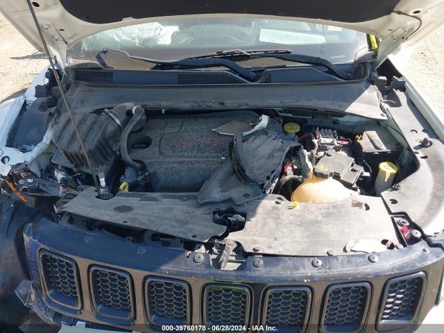 3C4NJDBB9JT298819 Jeep Compass Altitude 4x4