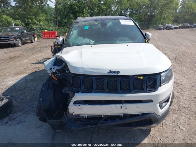 3C4NJDBB9JT298819 Jeep Compass Altitude 4x4