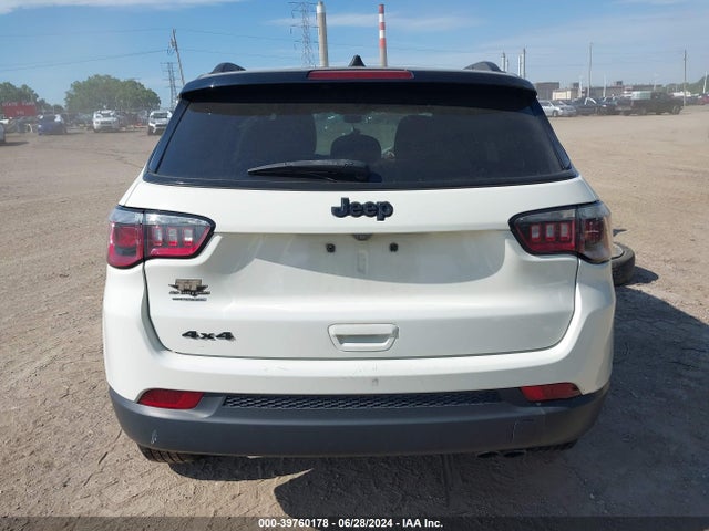 Jeep Compass Altitude 4x4 2018 3C4NJDBB9JT298819 Image 16
