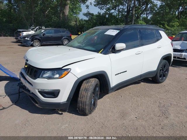 3C4NJDBB9JT298819 Jeep Compass Altitude 4x4