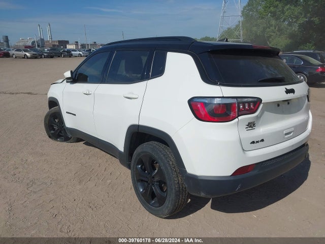 3C4NJDBB9JT298819 Jeep Compass Altitude 4x4