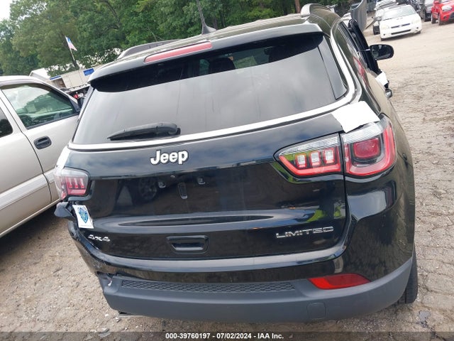 3C4NJDCB7JT231618 Jeep Compass Limited 4x4