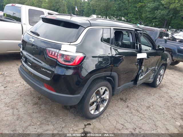 3C4NJDCB7JT231618 Jeep Compass Limited 4x4