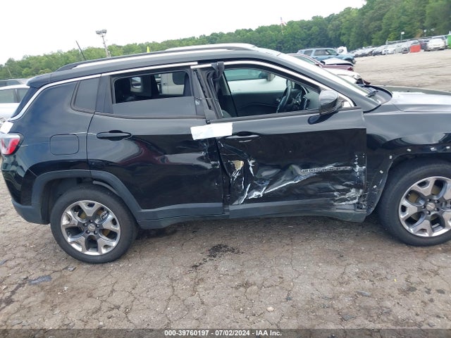 3C4NJDCB7JT231618 Jeep Compass Limited 4x4