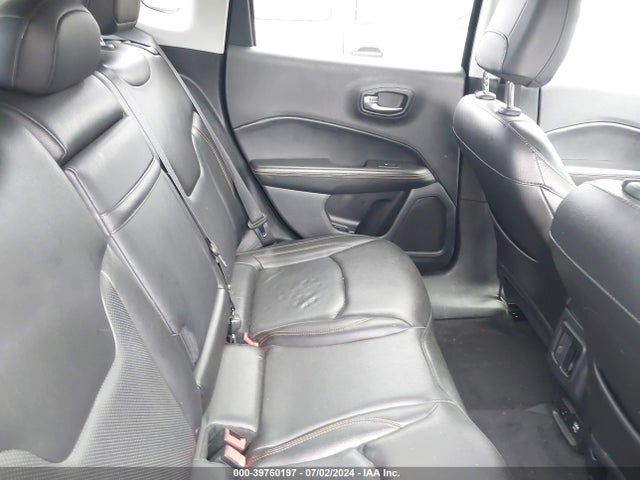 3C4NJDCB7JT231618 Jeep Compass Limited 4x4