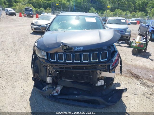 3C4NJCBB8KT636559 Jeep Compass Latitude Fwd