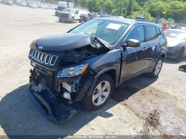 3C4NJCBB8KT636559 Jeep Compass Latitude Fwd