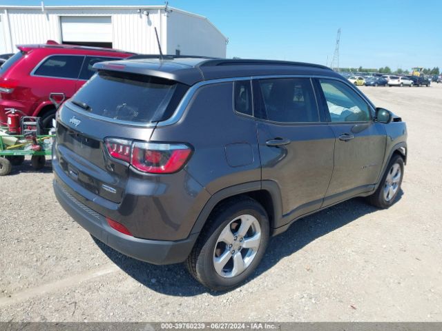 3C4NJCBB8KT636559 Jeep Compass Latitude Fwd