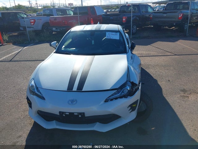 Toyota 86 GT 2018 JF1ZNAE18J9700481 Image 6