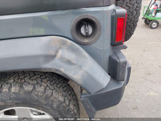 1C4BJWDG9EL238399 Jeep Wrangler Unlimited Sport
