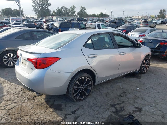 Toyota COROLLA SE 2017 5YFBURHE9HP648682 Image 4