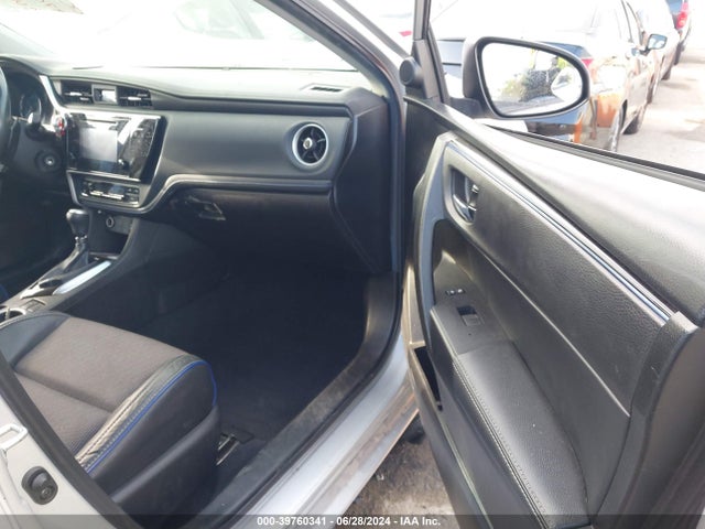 Toyota COROLLA SE 2017 5YFBURHE9HP648682 Image 5