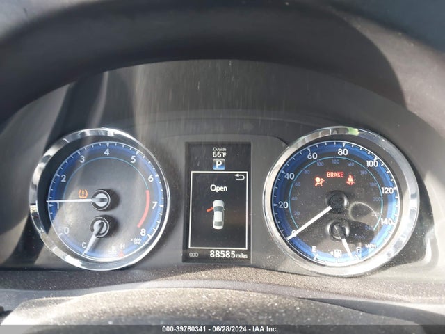 Toyota COROLLA SE 2017 5YFBURHE9HP648682 Image 7