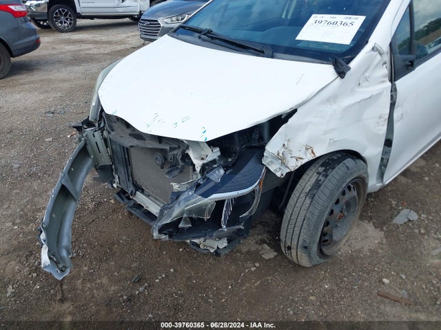 VNKKTUD37HA080132 Toyota YARIS L