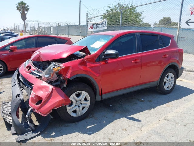 Toyota RAV4 LE 2015 2T3BFREV6FW328916 Image 2