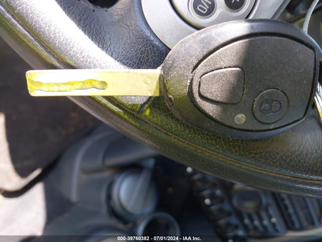 2004 MINI COOPER WMWRC33404TJ62307 Photo 10