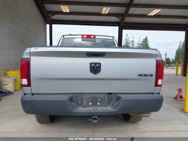 1C6RR7GG0LS140963 RAM 1500 Classic Warlock Quad Cab 4x4 6'4 Box