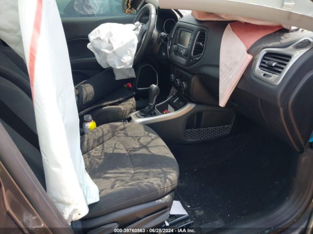 3C4NJCAB2JT471348 Jeep Compass Sport Fwd