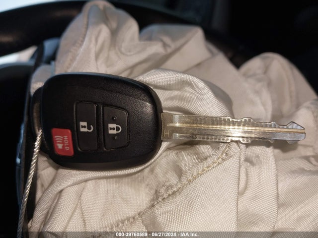 Toyota Rav4 Xle 2018 JTMWFREV9JD117619 Image 11