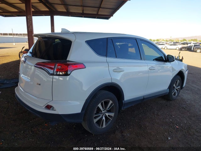 Toyota Rav4 Xle 2018 JTMWFREV9JD117619 Image 4