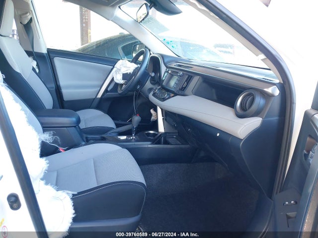 Toyota Rav4 Xle 2018 JTMWFREV9JD117619 Image 5
