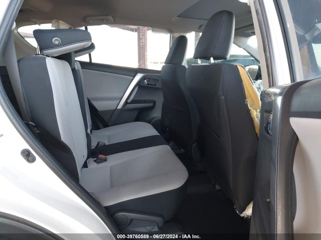 Toyota Rav4 Xle 2018 JTMWFREV9JD117619 Image 8
