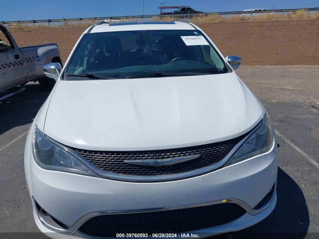 2C4RC1GG3JR276087 Chrysler Pacifica Limited