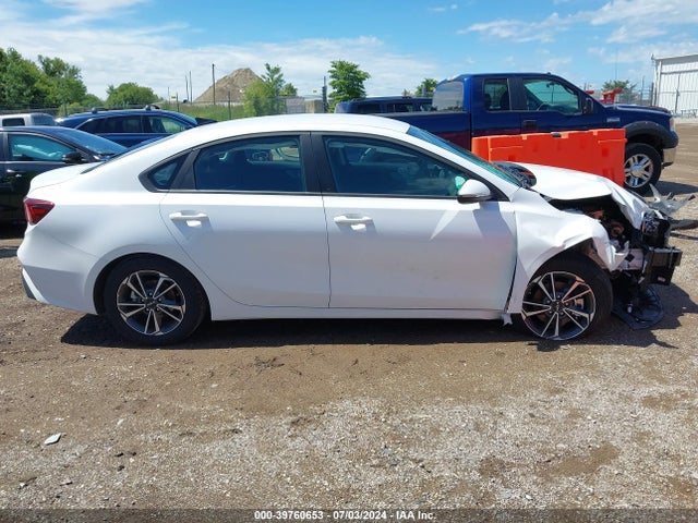 KIA Forte Lxs 2024 3KPF24AD0RE751360 Image 13