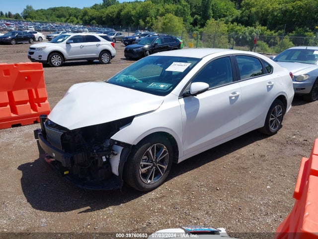 KIA Forte Lxs 2024 3KPF24AD0RE751360 Image 2