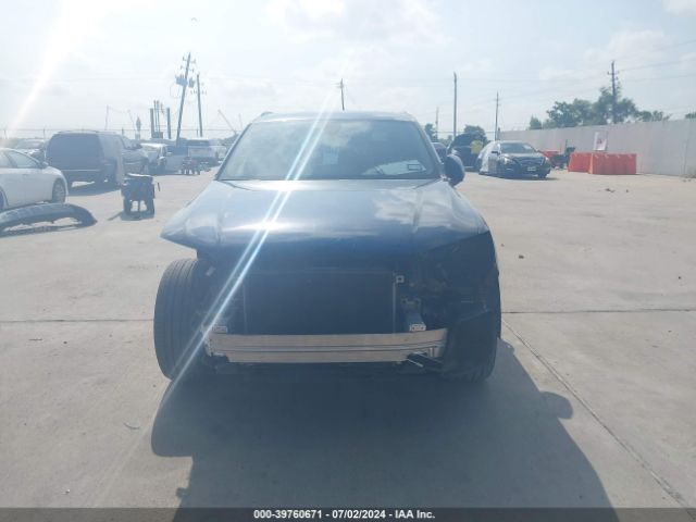 WA1LAAF79JD045298 Audi Q7 3.0t Premium