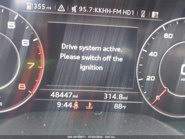 WA1LAAF79JD045298 Audi Q7 3.0t Premium