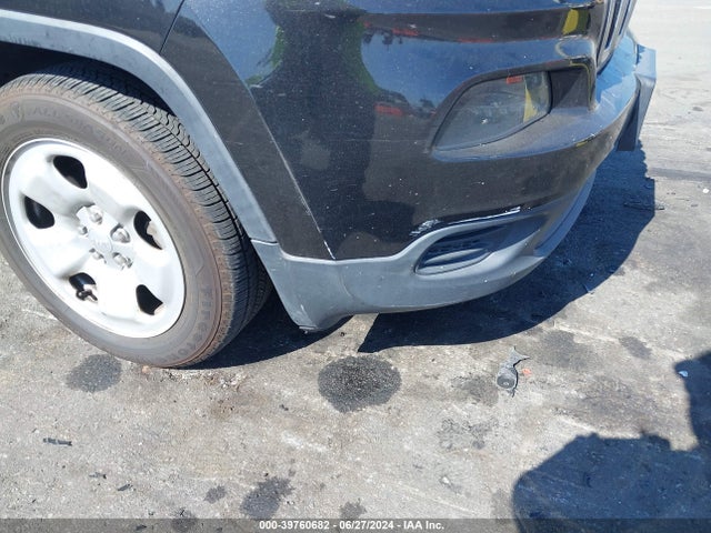 1C4PJLAB1FW722015 Jeep Cherokee Sport