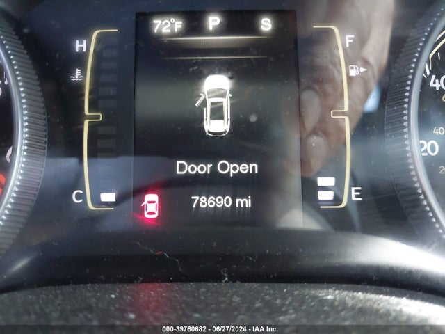 1C4PJLAB1FW722015 Jeep Cherokee Sport