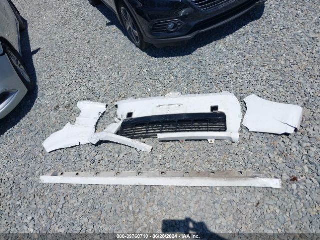 JTLZE4FE1FJ076725 Scion XB