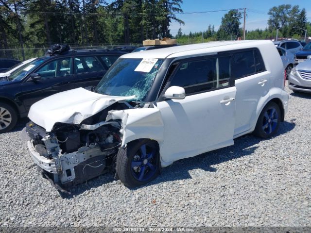 JTLZE4FE1FJ076725 Scion XB
