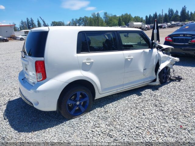 JTLZE4FE1FJ076725 Scion XB