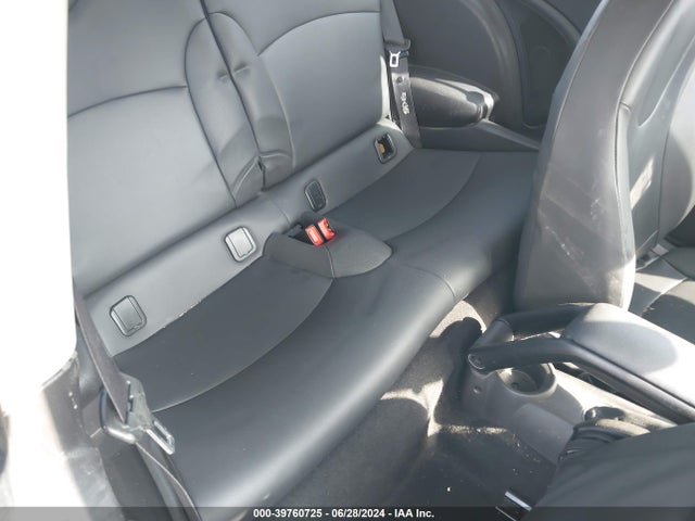 2011 MINI COOPER WMWSU3C50BT098399 Photo 7