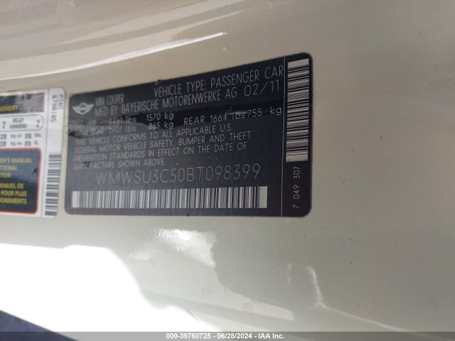 2011 MINI COOPER WMWSU3C50BT098399 Photo 8