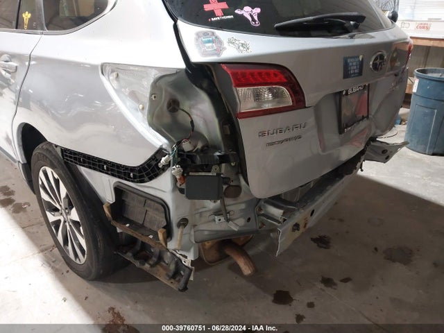 Subaru Outback 2.5i Limited 2017 4S4BSANC7H3250093 Image 18