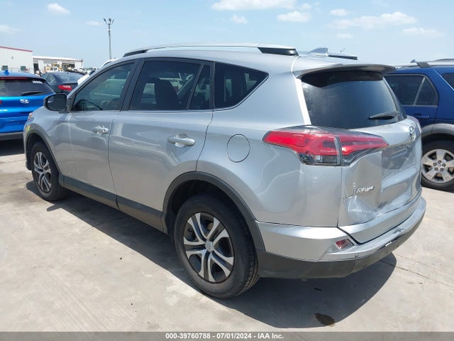 Toyota RAV4 LE 2016 2T3ZFREV3GW264849 Image 3