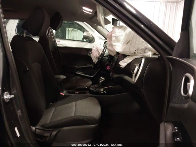 KNDJ63AU5L7018611 KIA Soul Gt-line