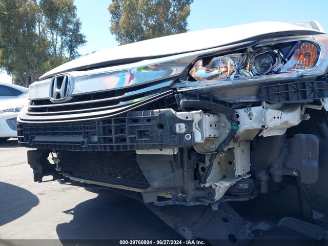 Honda ACCORD LX 2017 1HGCR2F31HA198174 Image 17