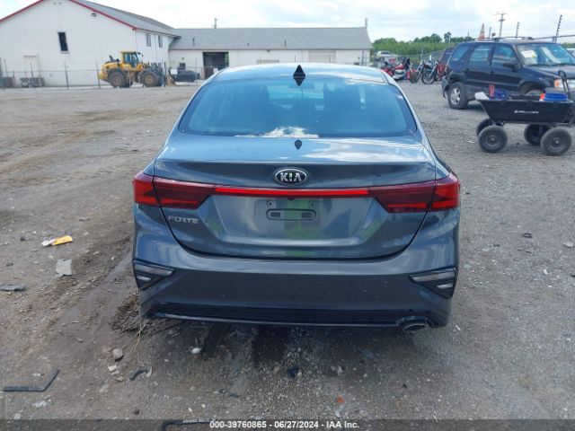3KPF24AD8LE185780 KIA Forte Lxs