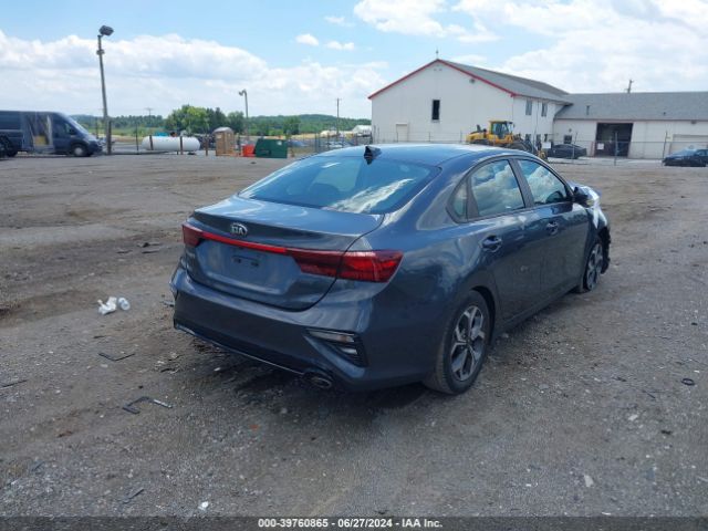 3KPF24AD8LE185780 KIA Forte Lxs