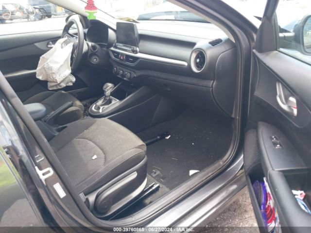 3KPF24AD8LE185780 KIA Forte Lxs