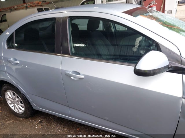 Chevrolet Sonic Lt Auto 2017 1G1JD5SH5H4148277 Image 13