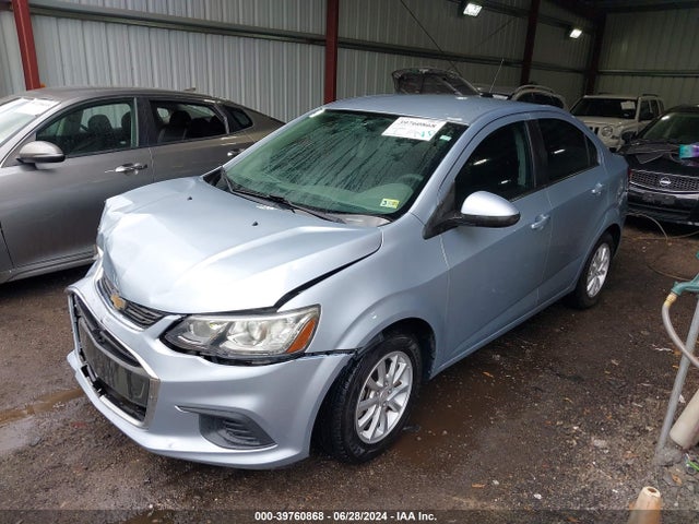 Chevrolet Sonic Lt Auto 2017 1G1JD5SH5H4148277 Image 2