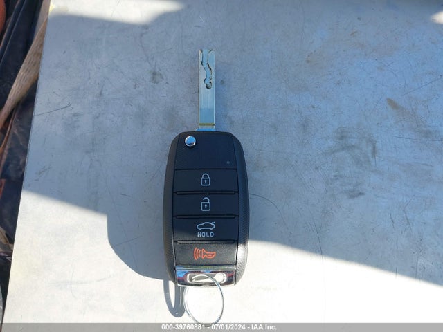 KIA Optima Lx 2016 5XXGT4L38GG101556 Image 11